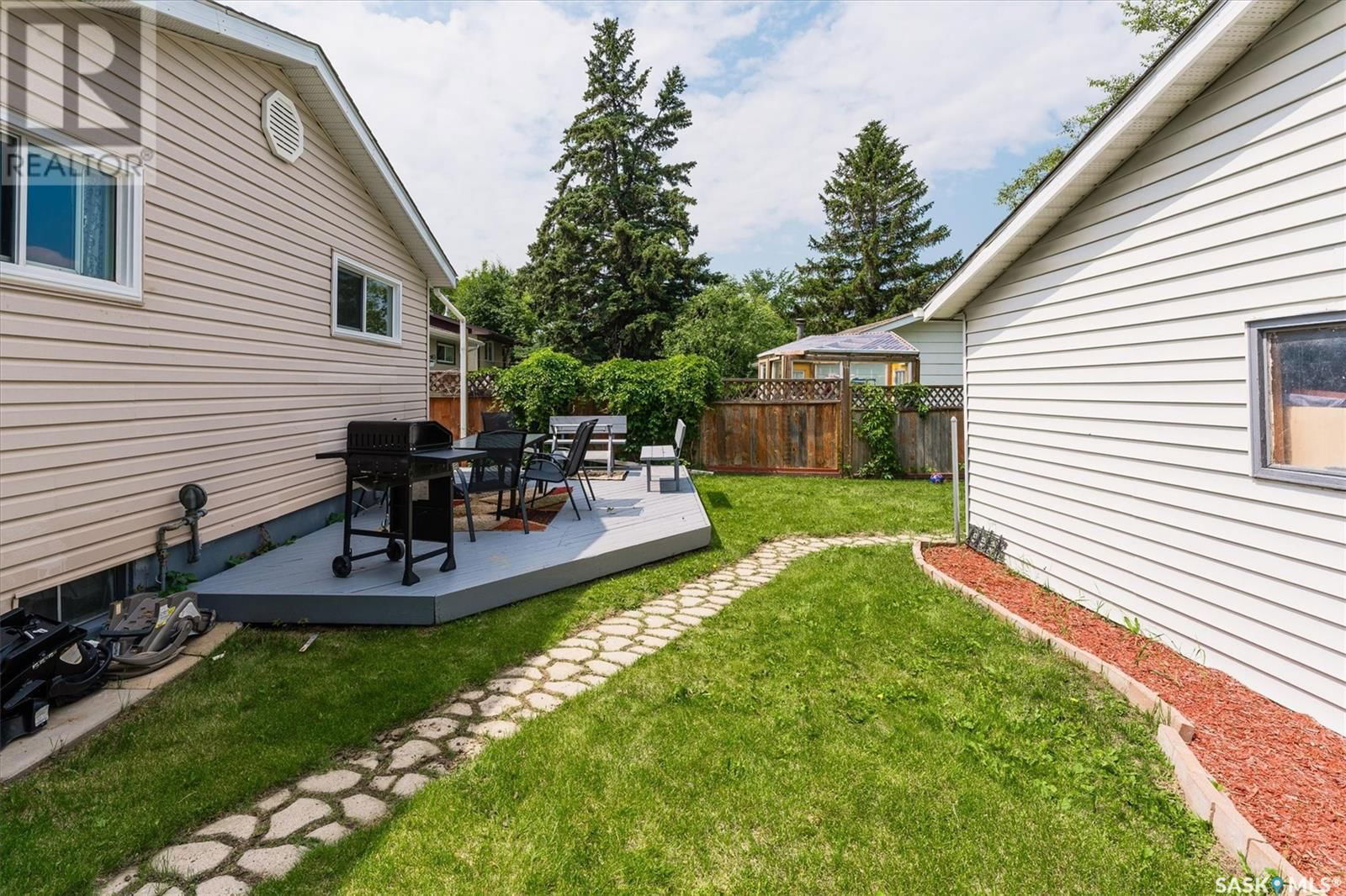 229 Western Crescent Saskatoon, Saskatchewan