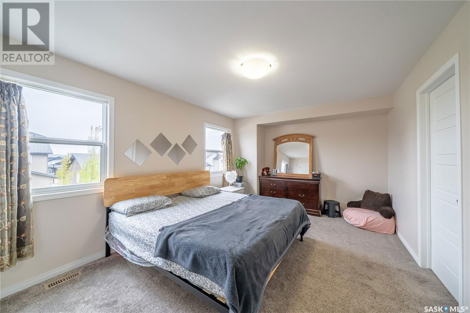 5341 Mckenna Crescent Regina, Saskatchewan