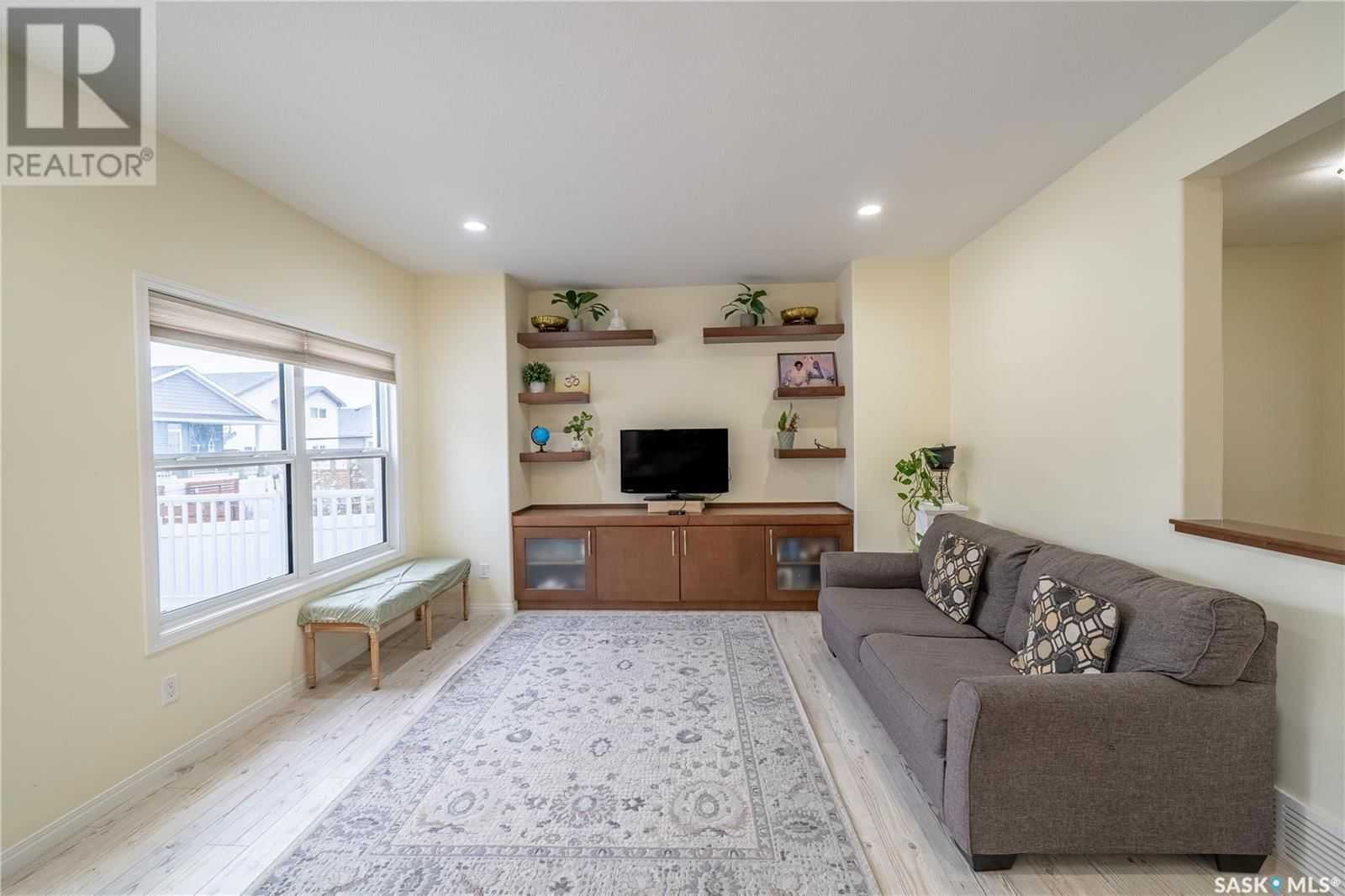 5341 Mckenna Crescent Regina, Saskatchewan