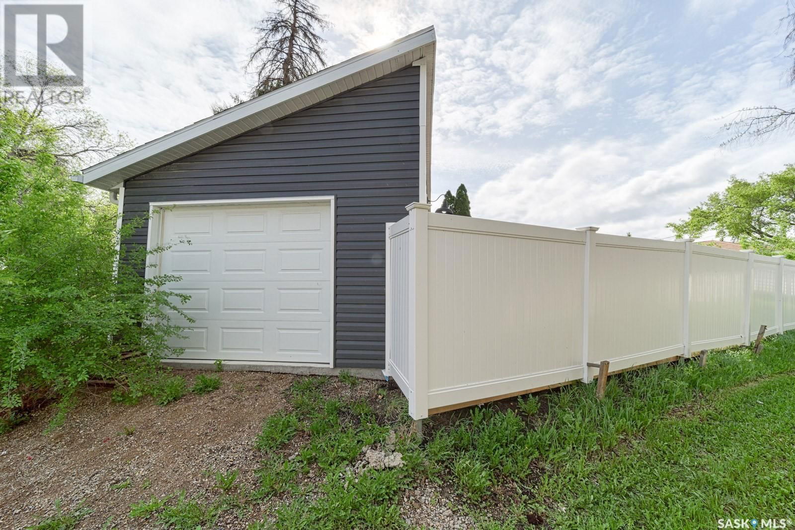 10 Beckett Place Regina, Saskatchewan