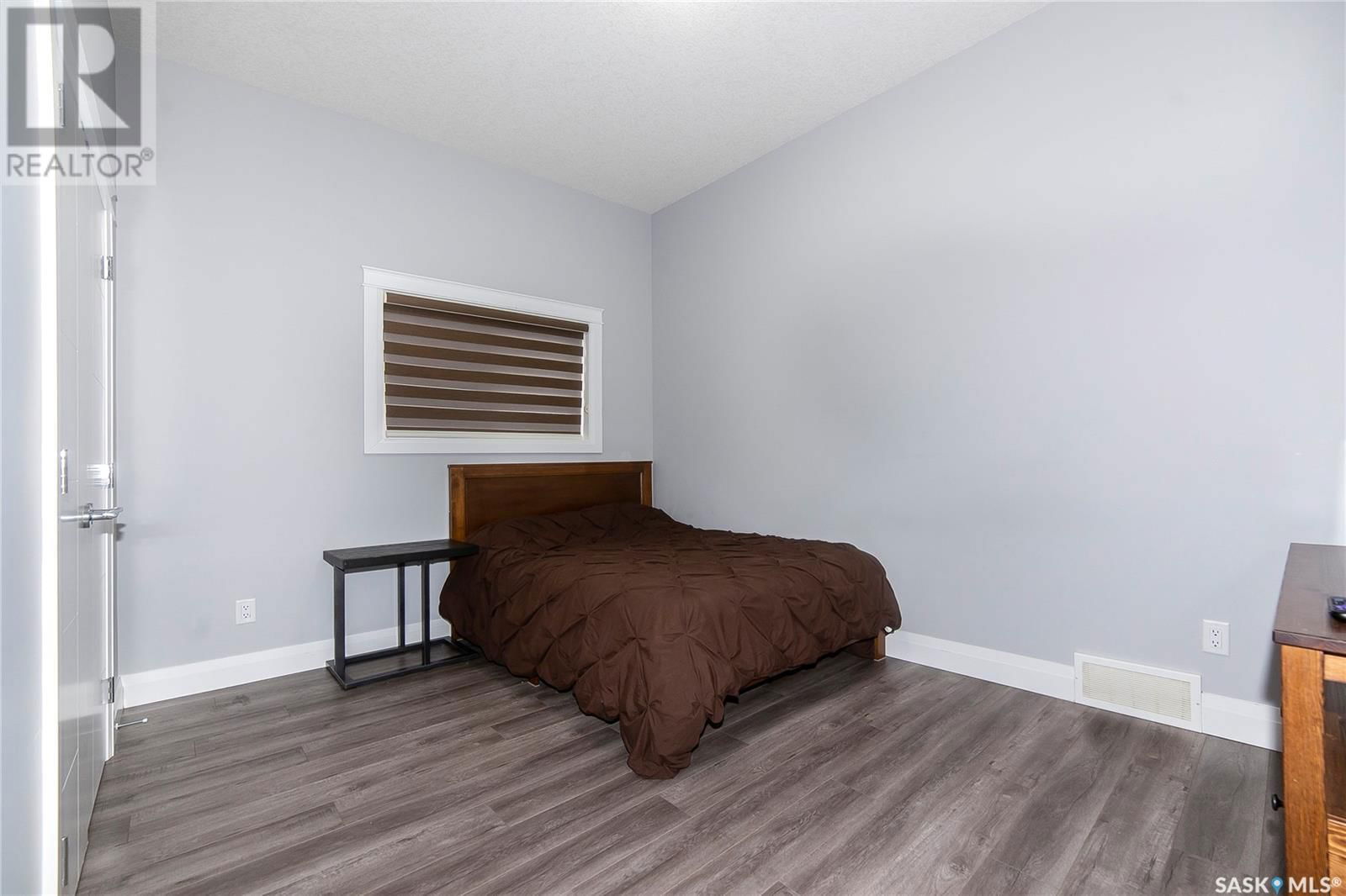 663 KENASCHUK CRESCENT Image 26