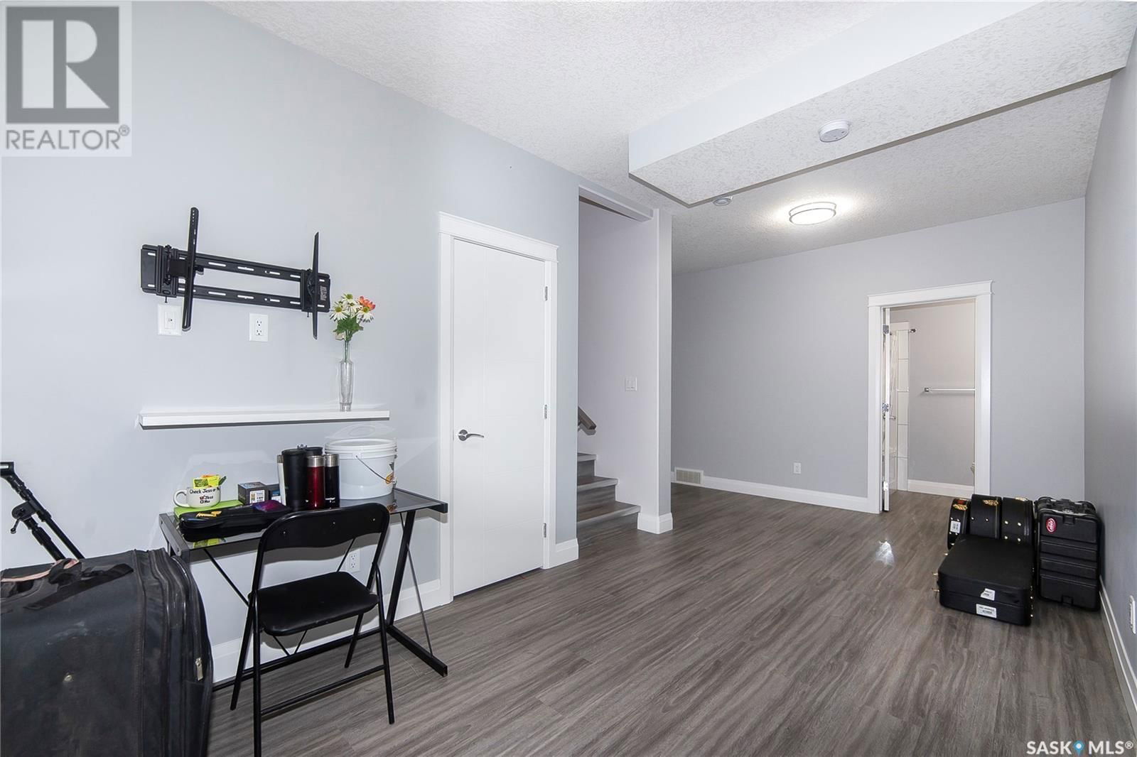 663 KENASCHUK CRESCENT Image 29