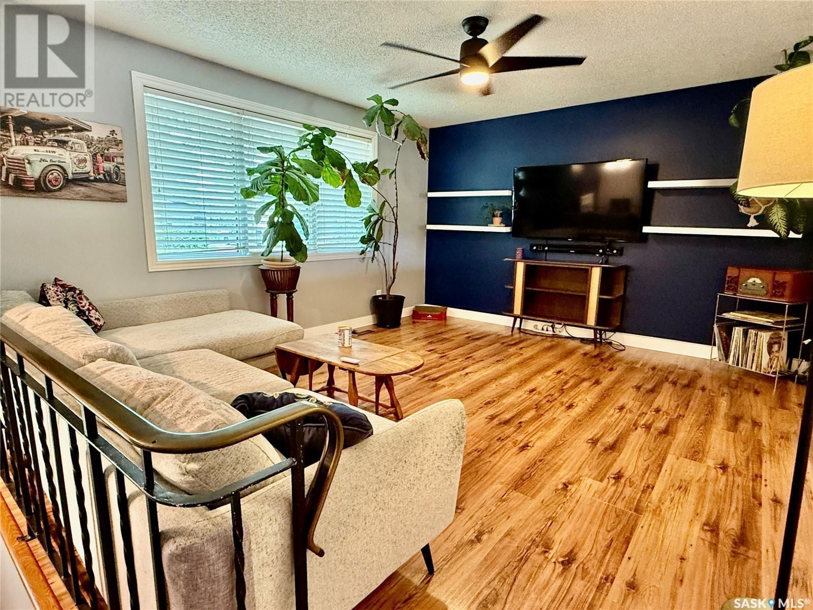 71 Price Crescent Regina, Saskatchewan