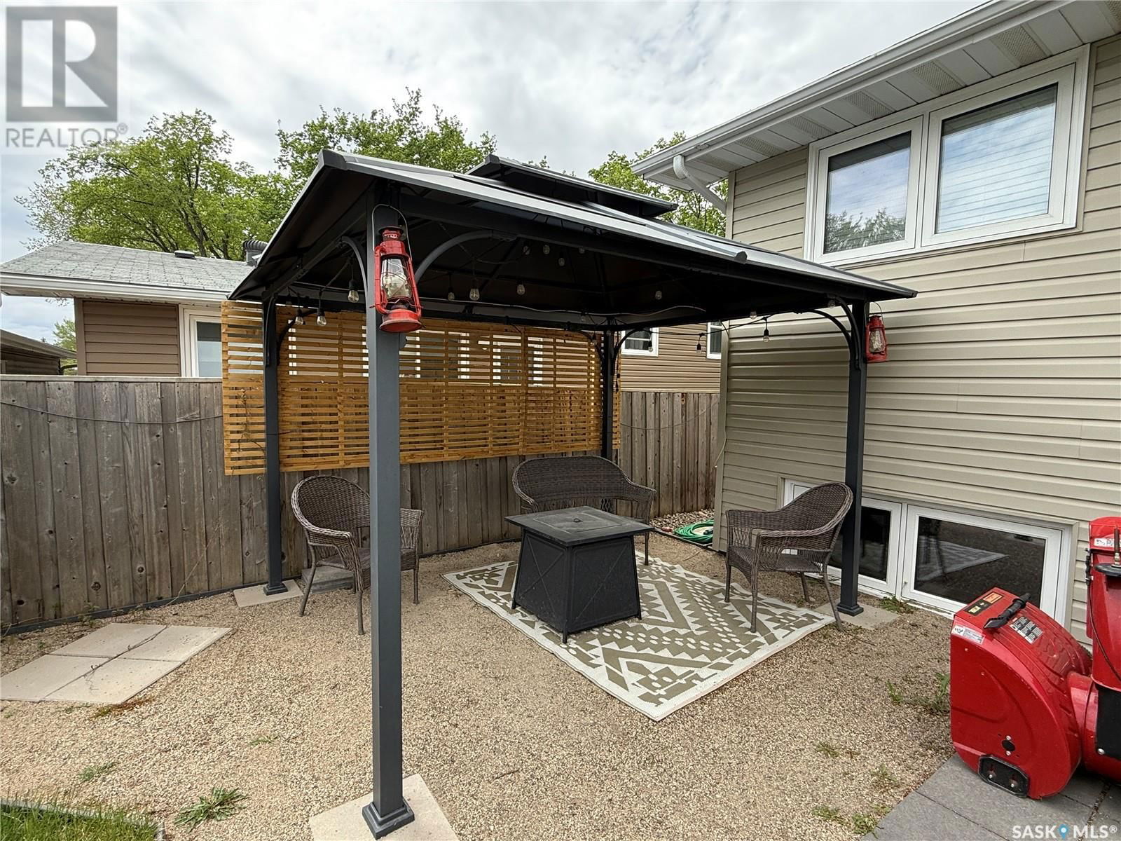 71 Price Crescent Regina, Saskatchewan
