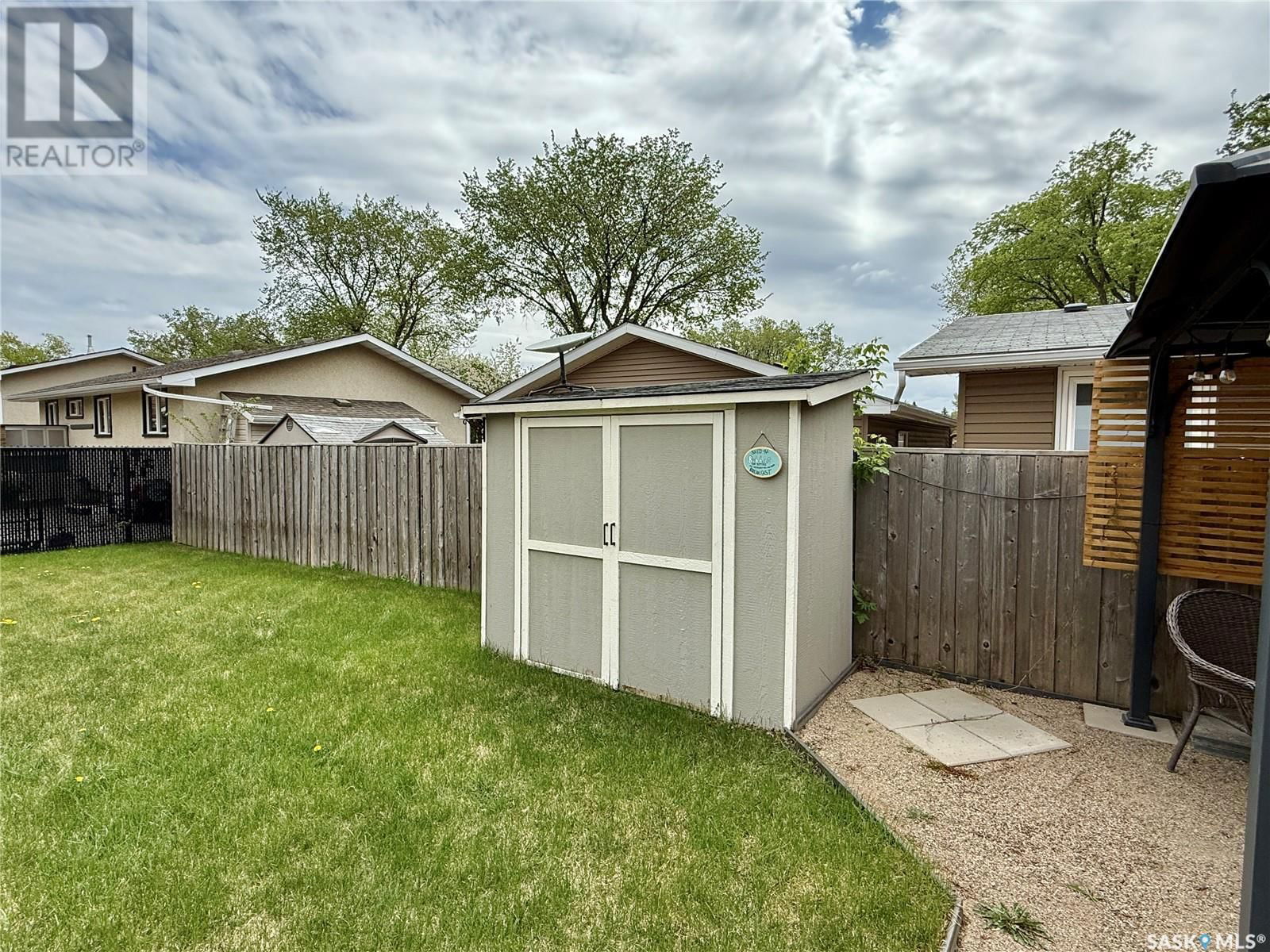 71 Price Crescent Regina, Saskatchewan