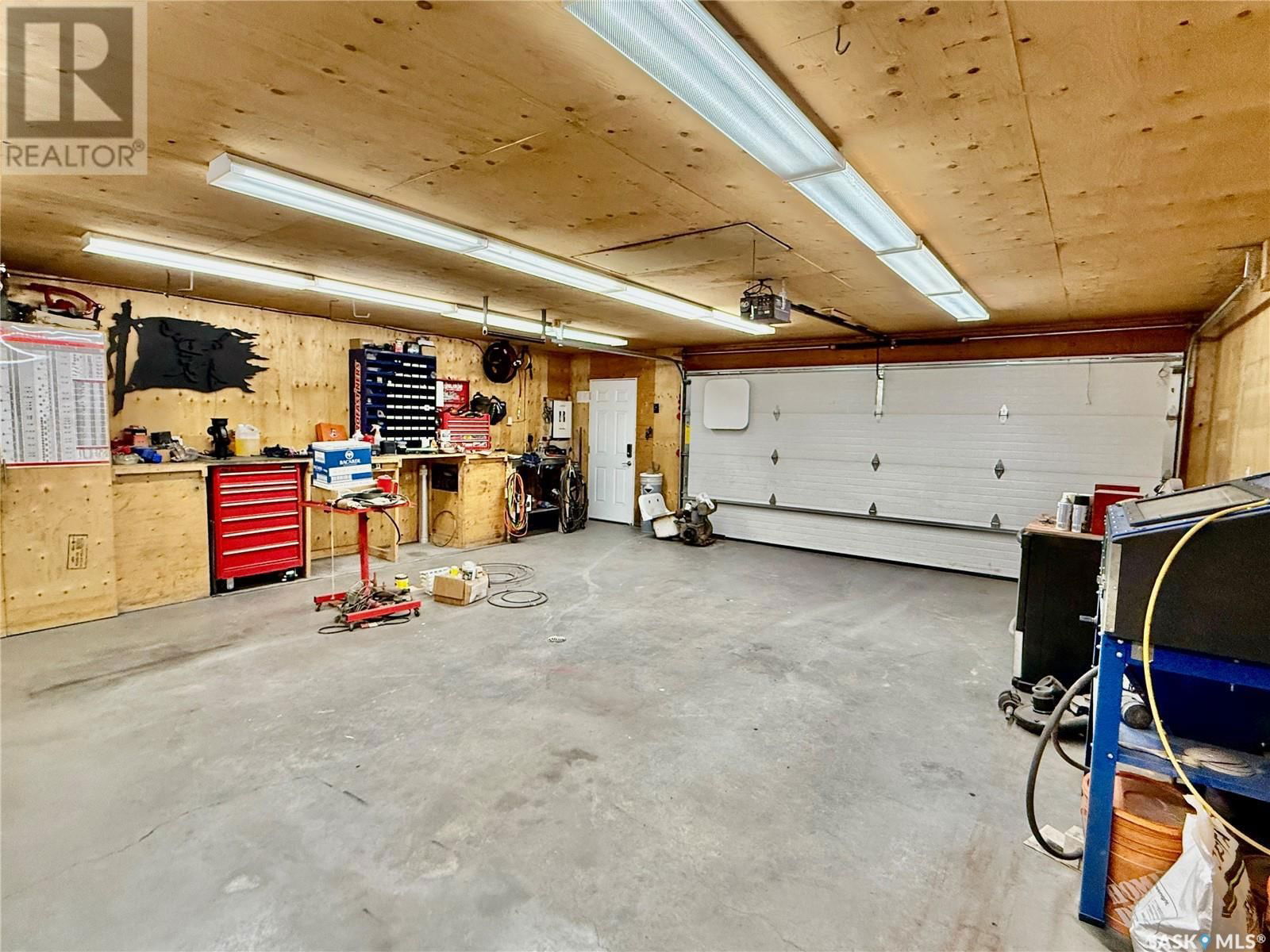 71 Price Crescent Regina, Saskatchewan