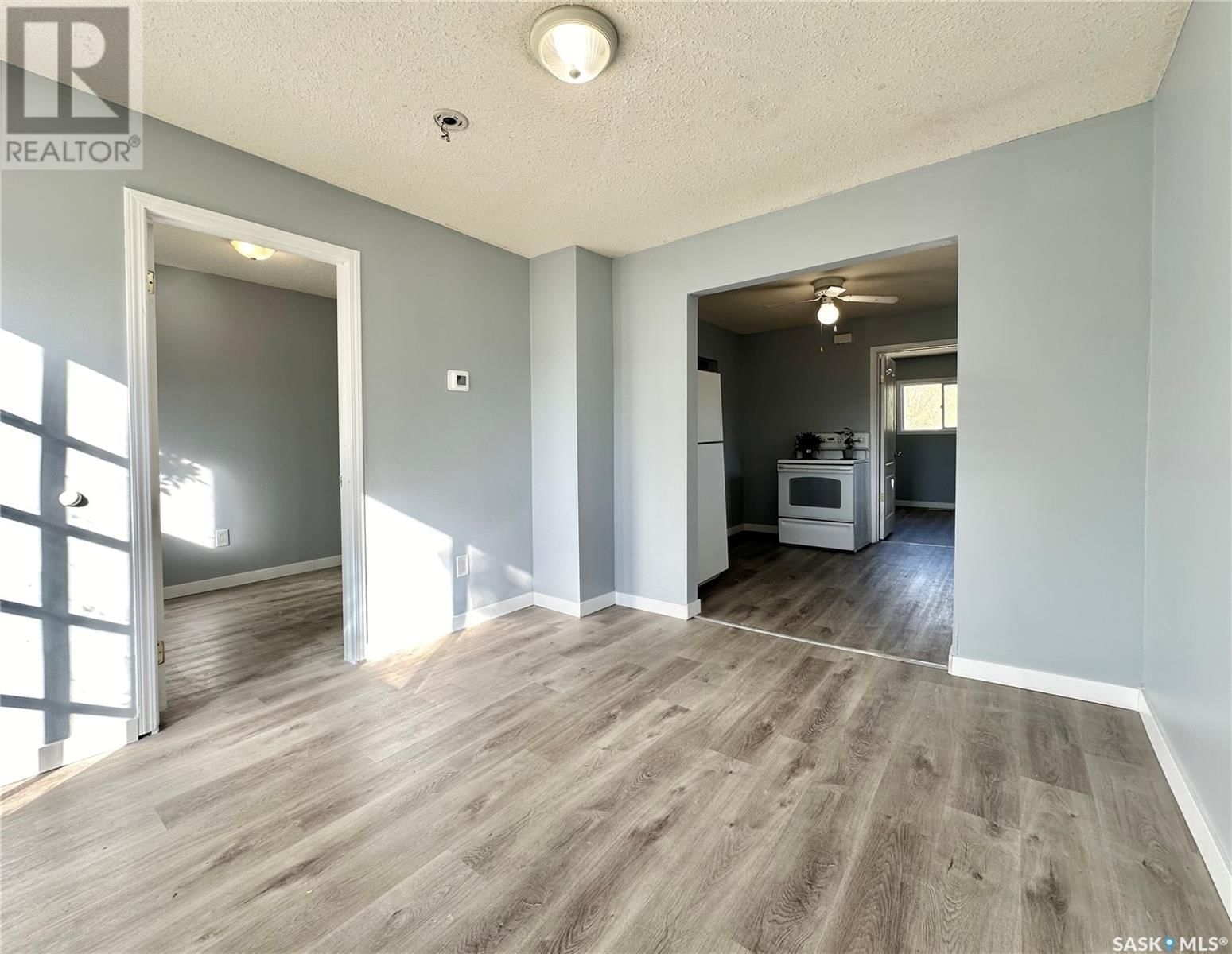 421 ALEXANDRA STREET Image 4