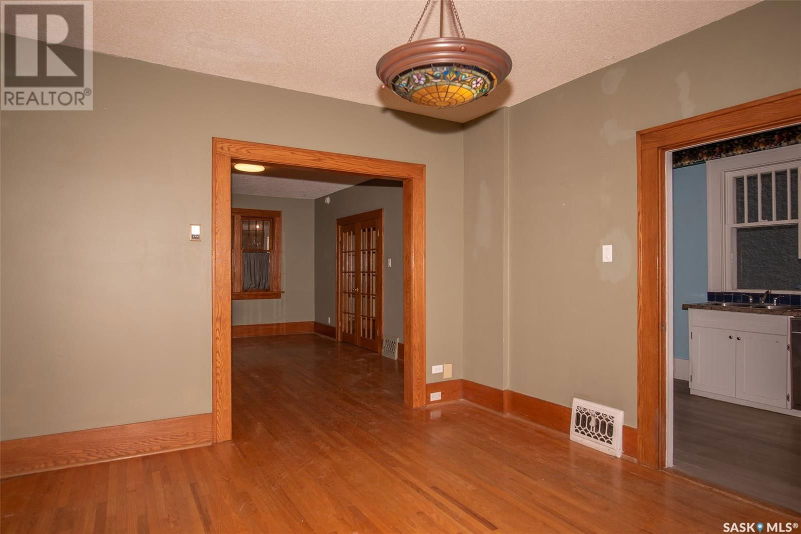 2245 Smith Street Regina, Saskatchewan