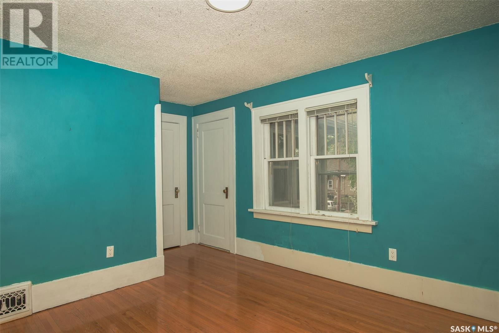 2245 Smith Street Regina, Saskatchewan
