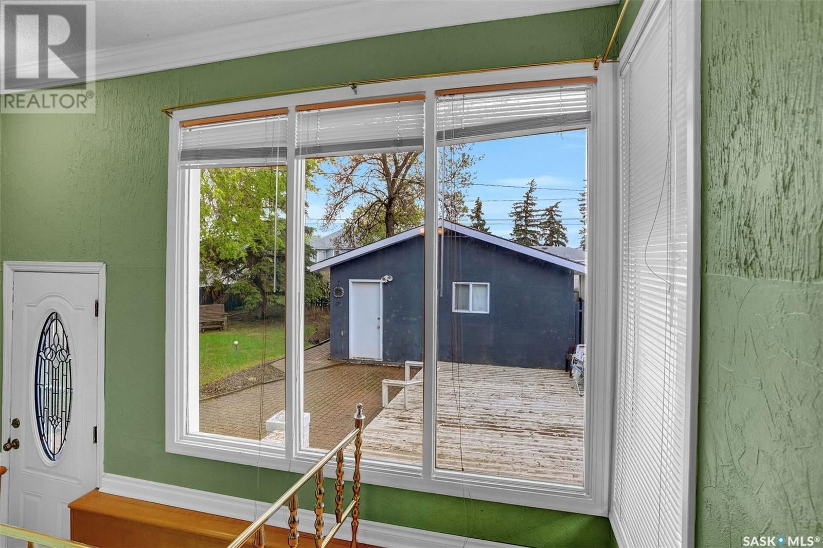2705 Sinton Avenue Regina, Saskatchewan