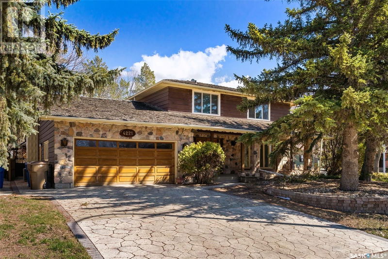 4221 Hillsdale Street Regina, Saskatchewan