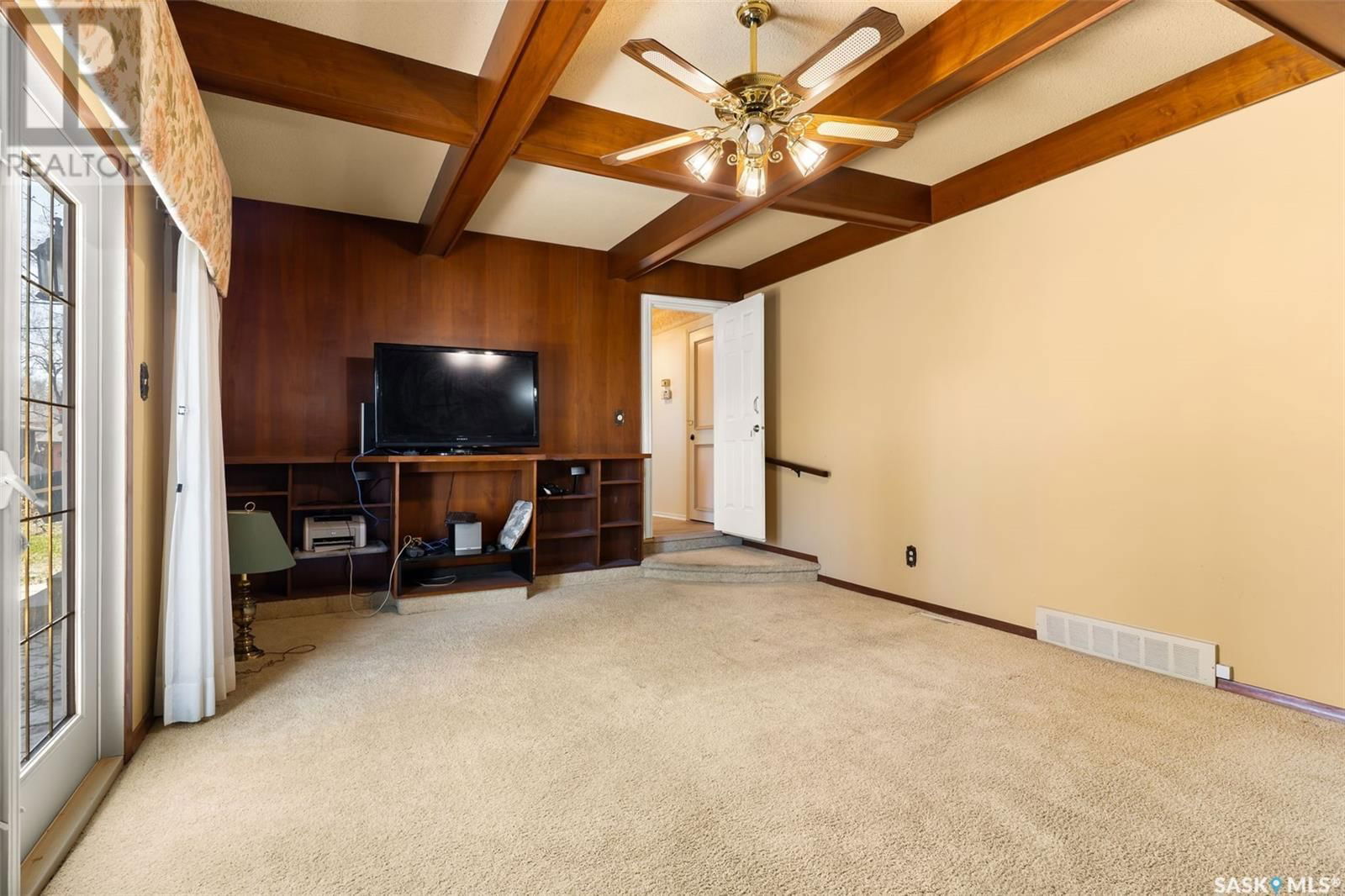 4221 Hillsdale Street Regina, Saskatchewan