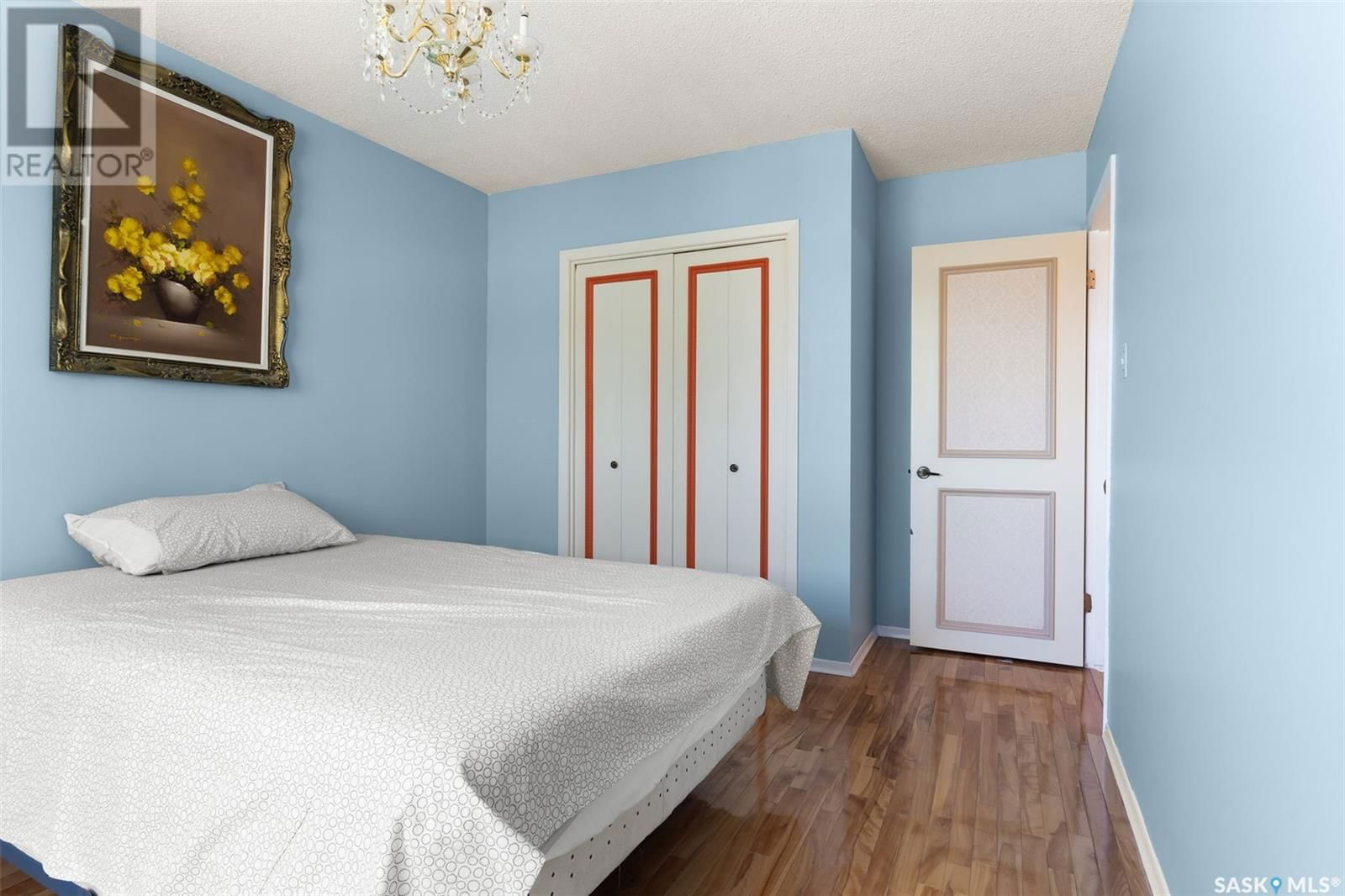 4221 Hillsdale Street Regina, Saskatchewan
