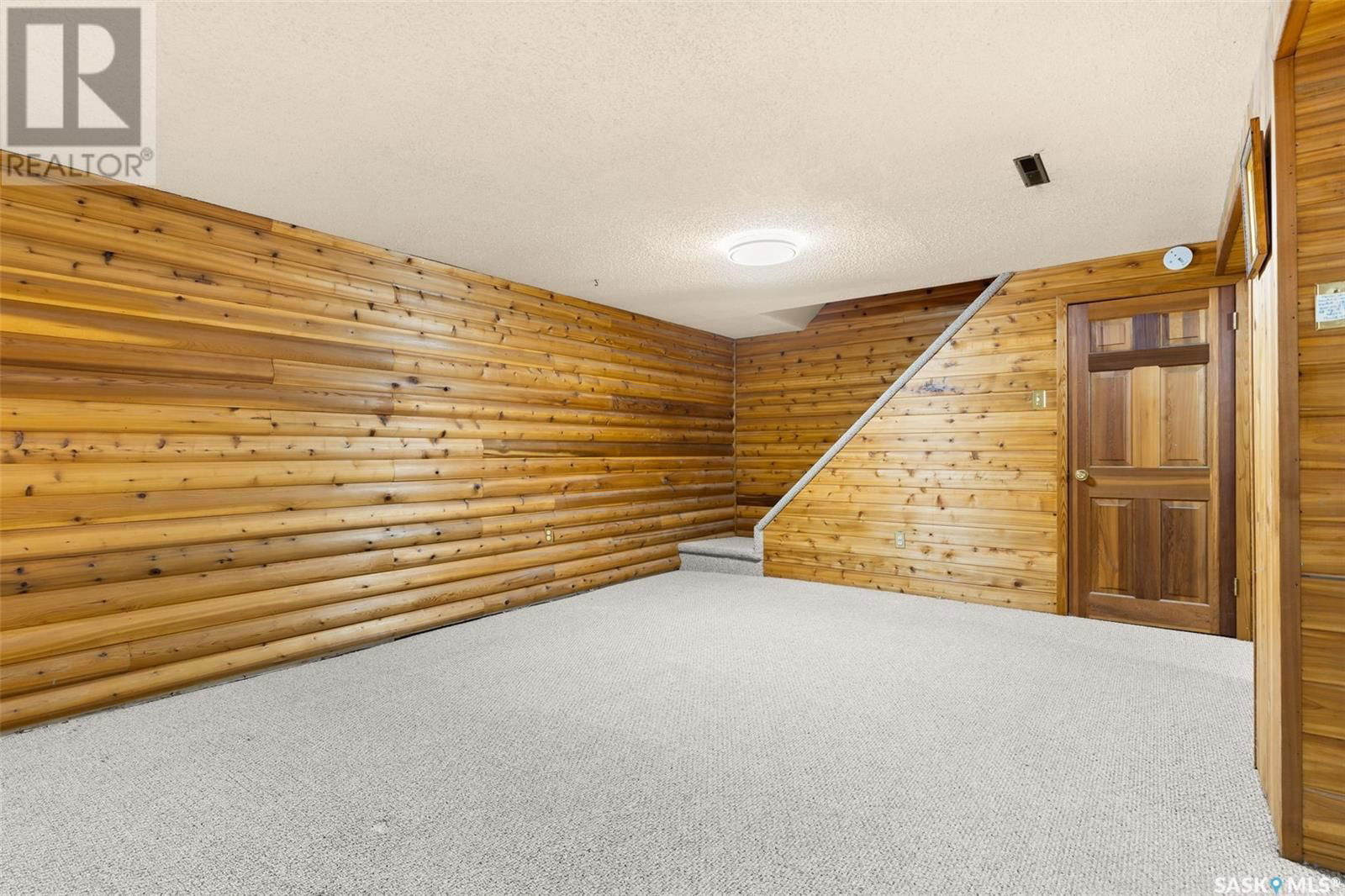 4221 Hillsdale Street Regina, Saskatchewan