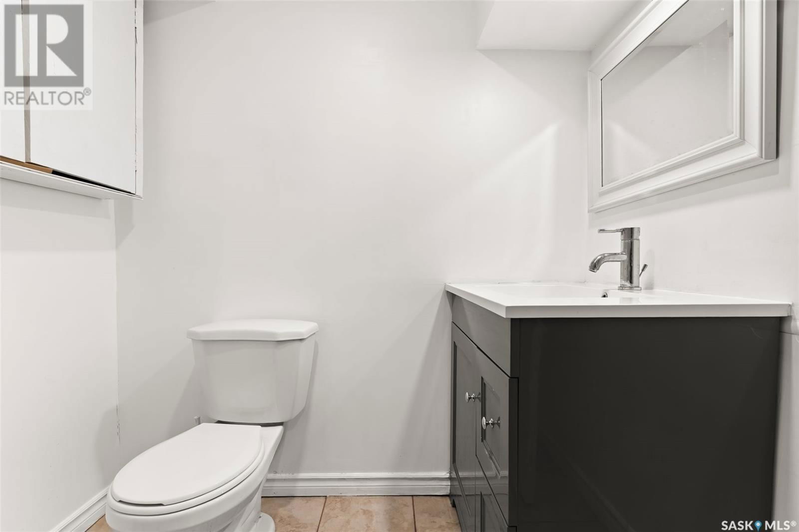 4221 Hillsdale Street Regina, Saskatchewan