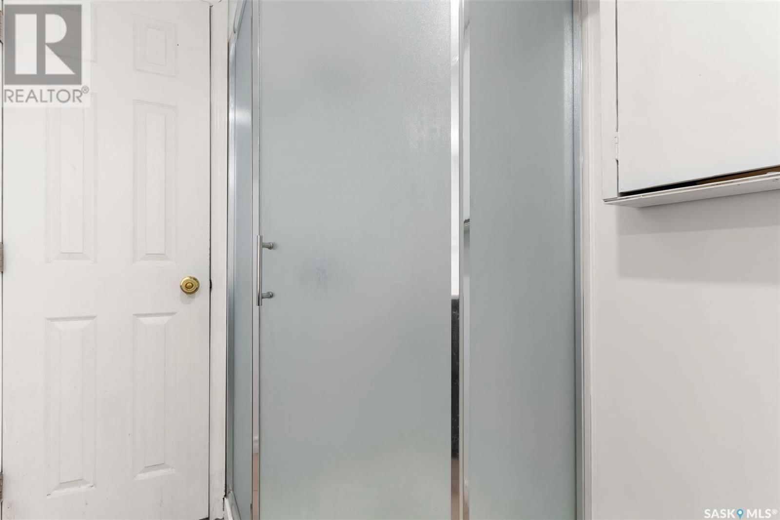4221 Hillsdale Street Regina, Saskatchewan
