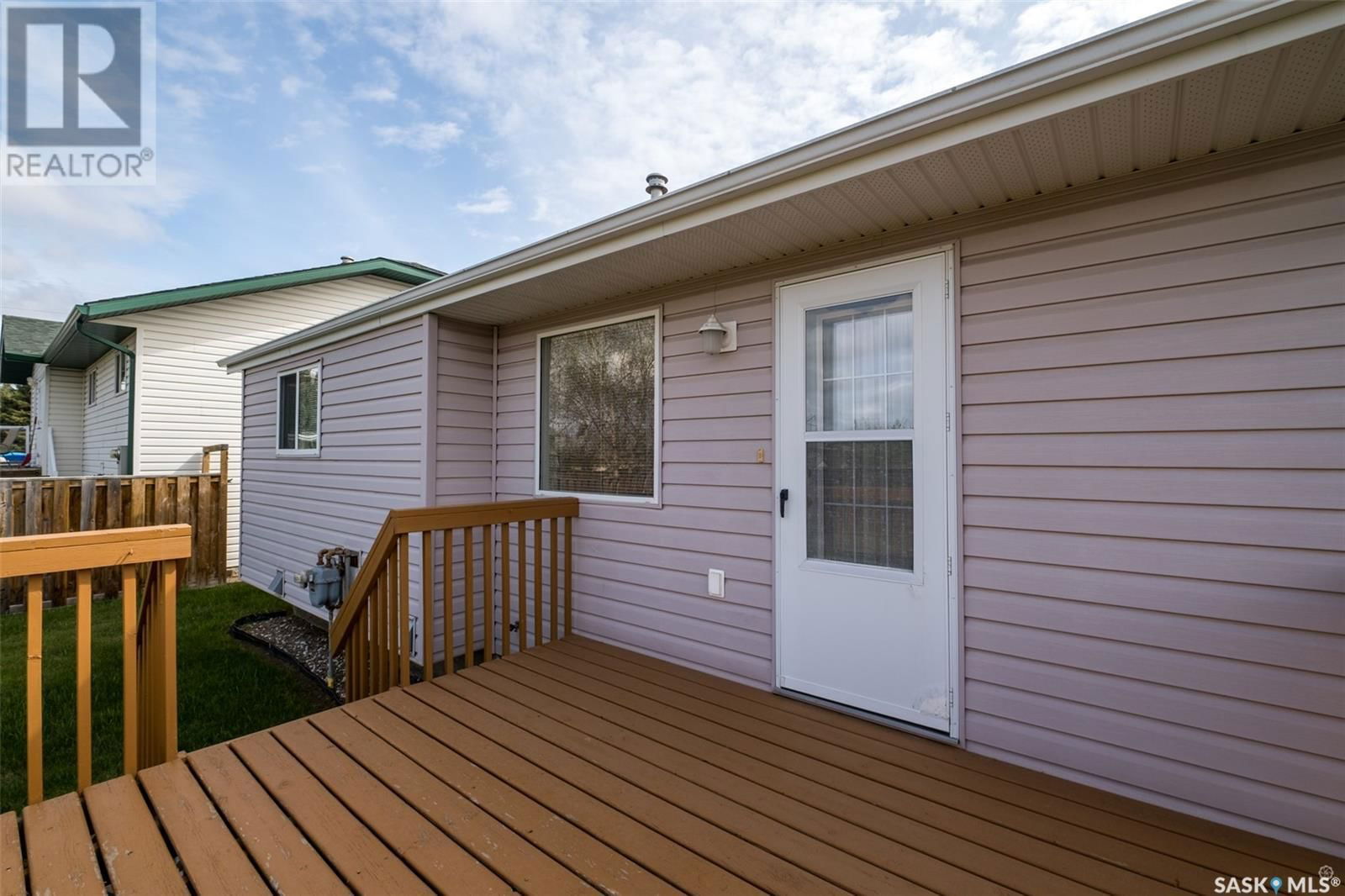 3135 5TH AVENUE Image 20