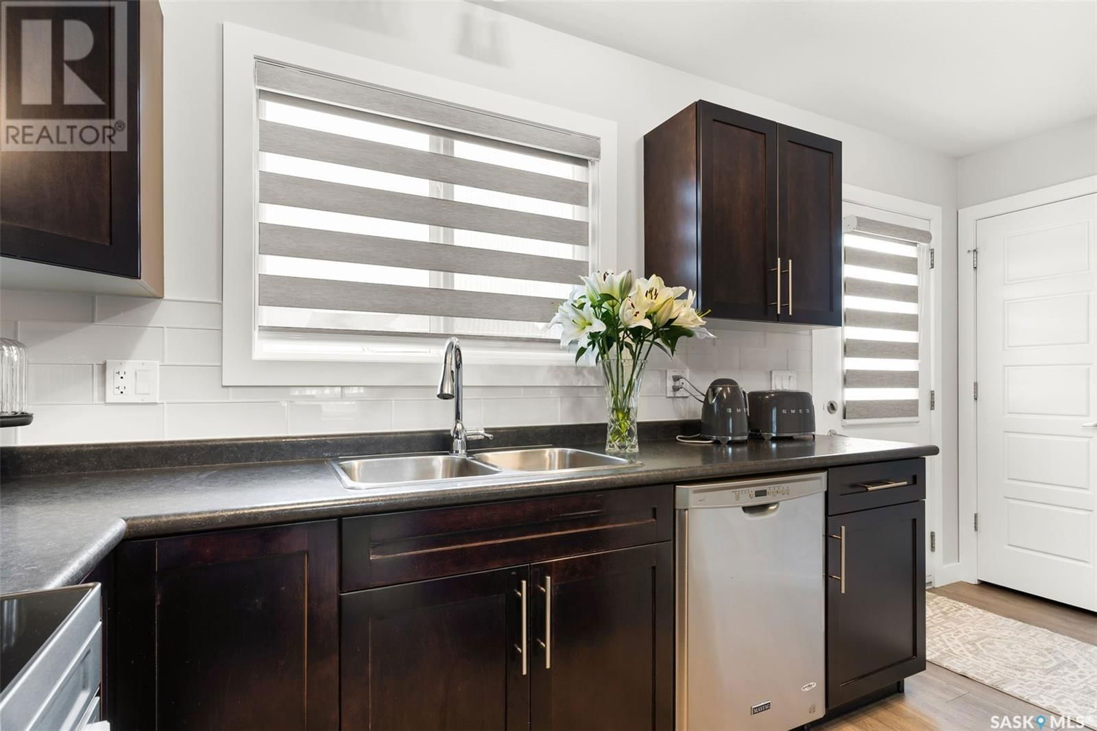 E - 4609 Primrose Green Drive Regina, Saskatchewan