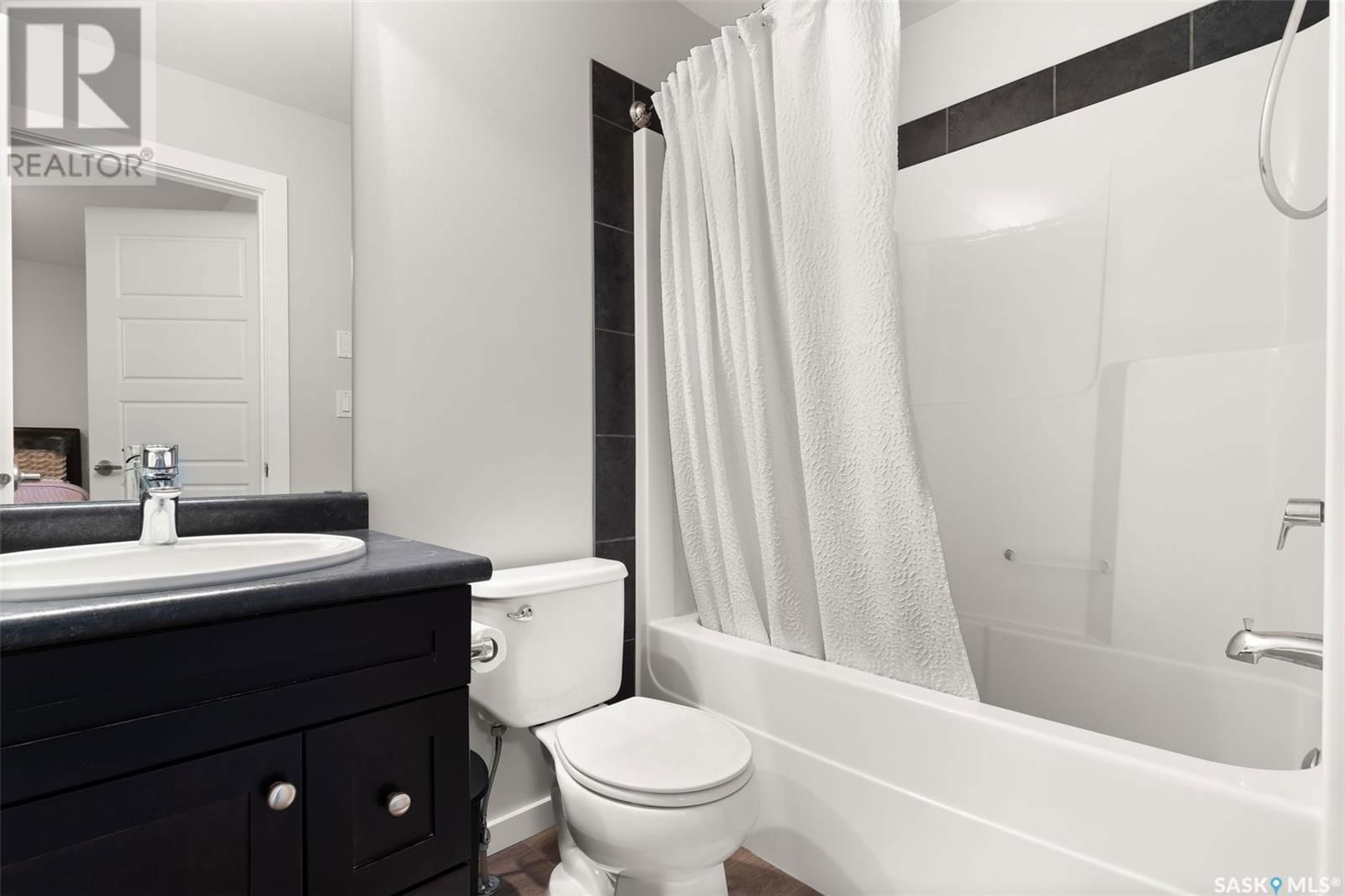 E - 4609 Primrose Green Drive Regina, Saskatchewan