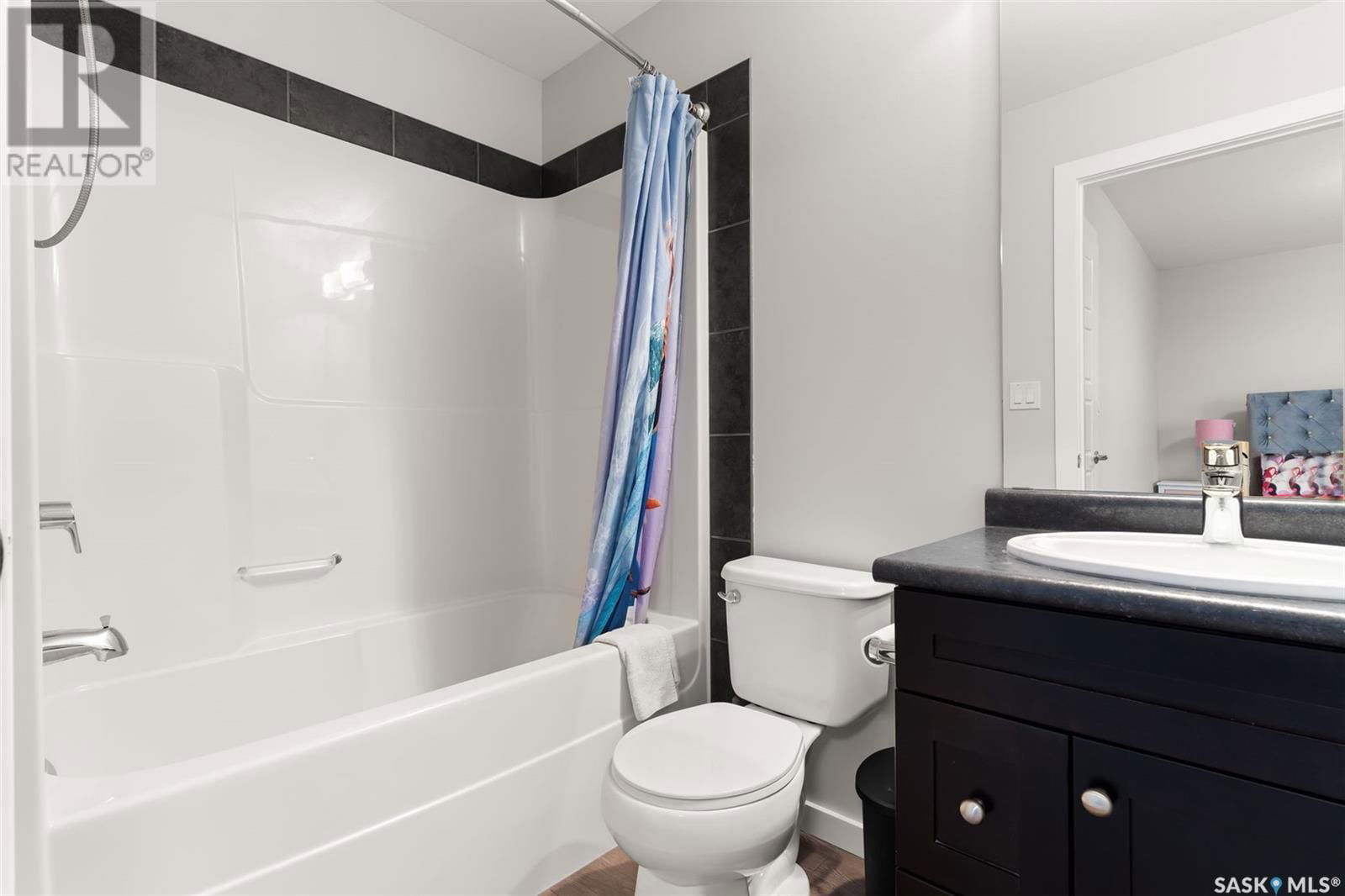 E - 4609 Primrose Green Drive Regina, Saskatchewan