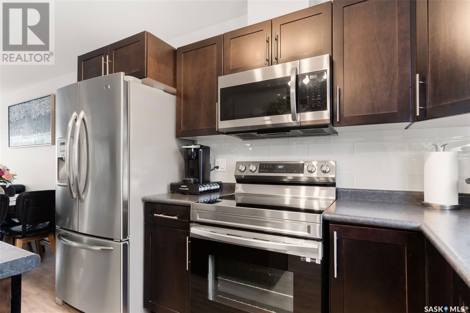 E - 4609 Primrose Green Drive Regina, Saskatchewan