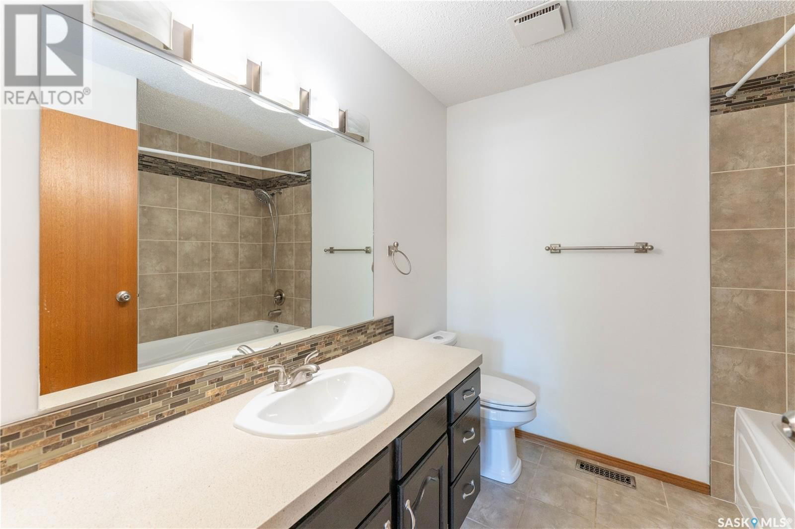 518 BONLI CRESCENT Image 10