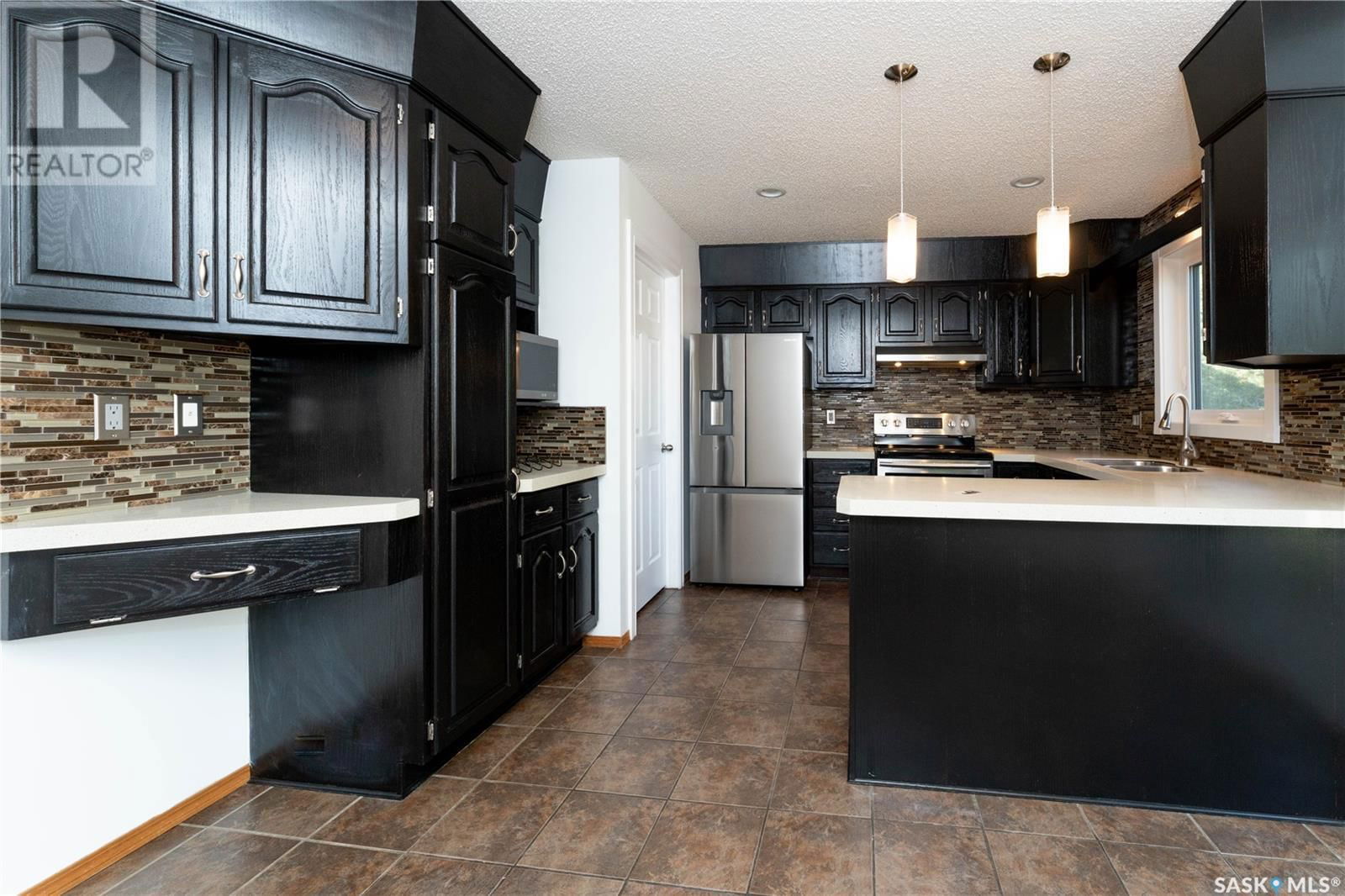 518 BONLI CRESCENT Image 22