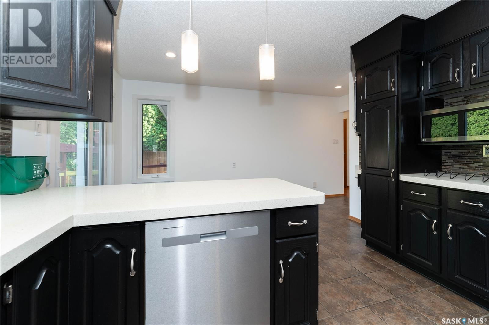 518 BONLI CRESCENT Image 25