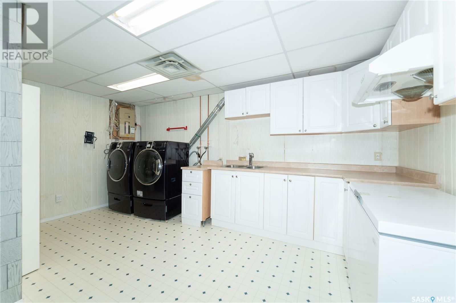 518 BONLI CRESCENT Image 36