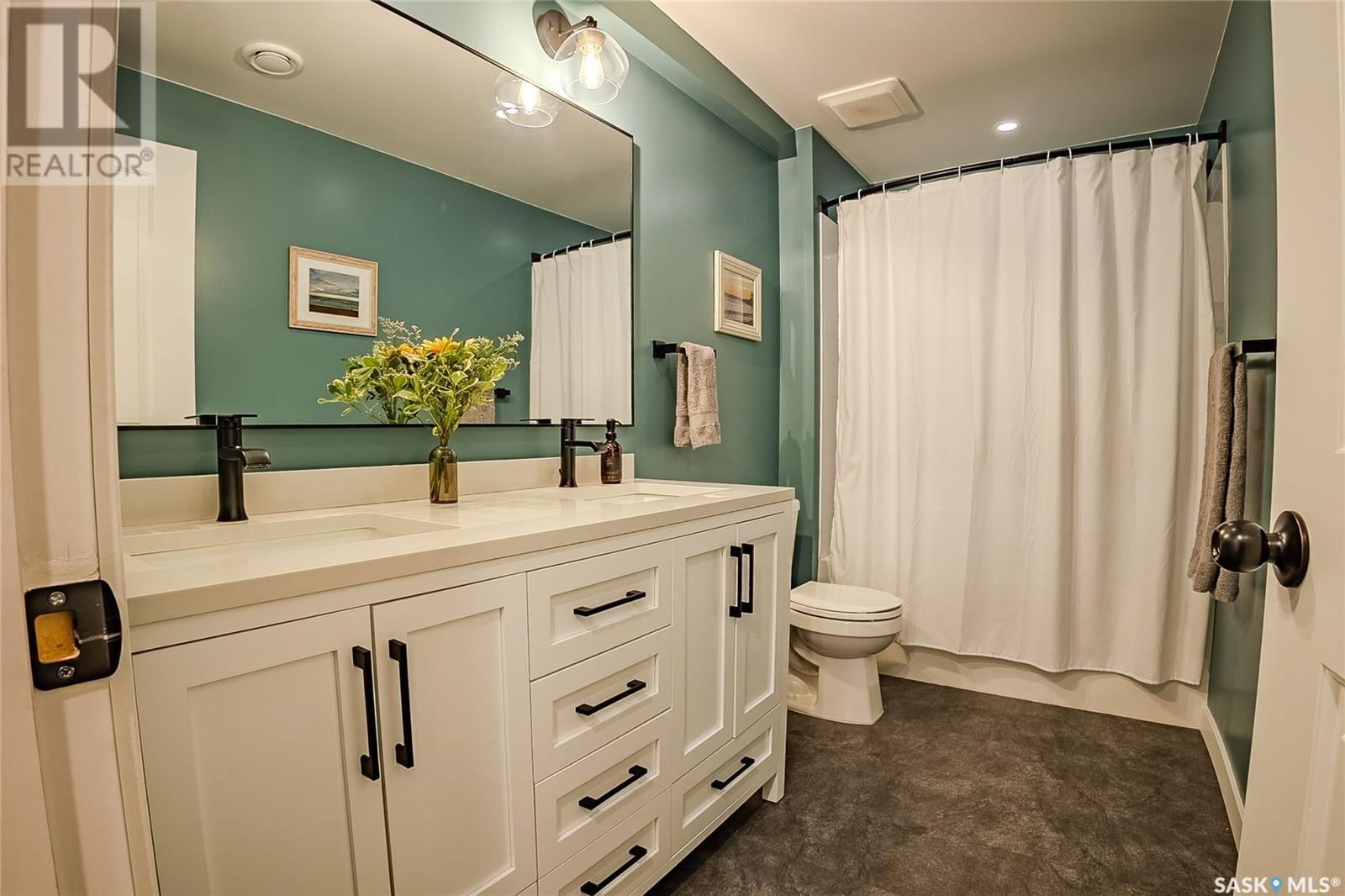 37 SUMMERFELDT DRIVE Image 14