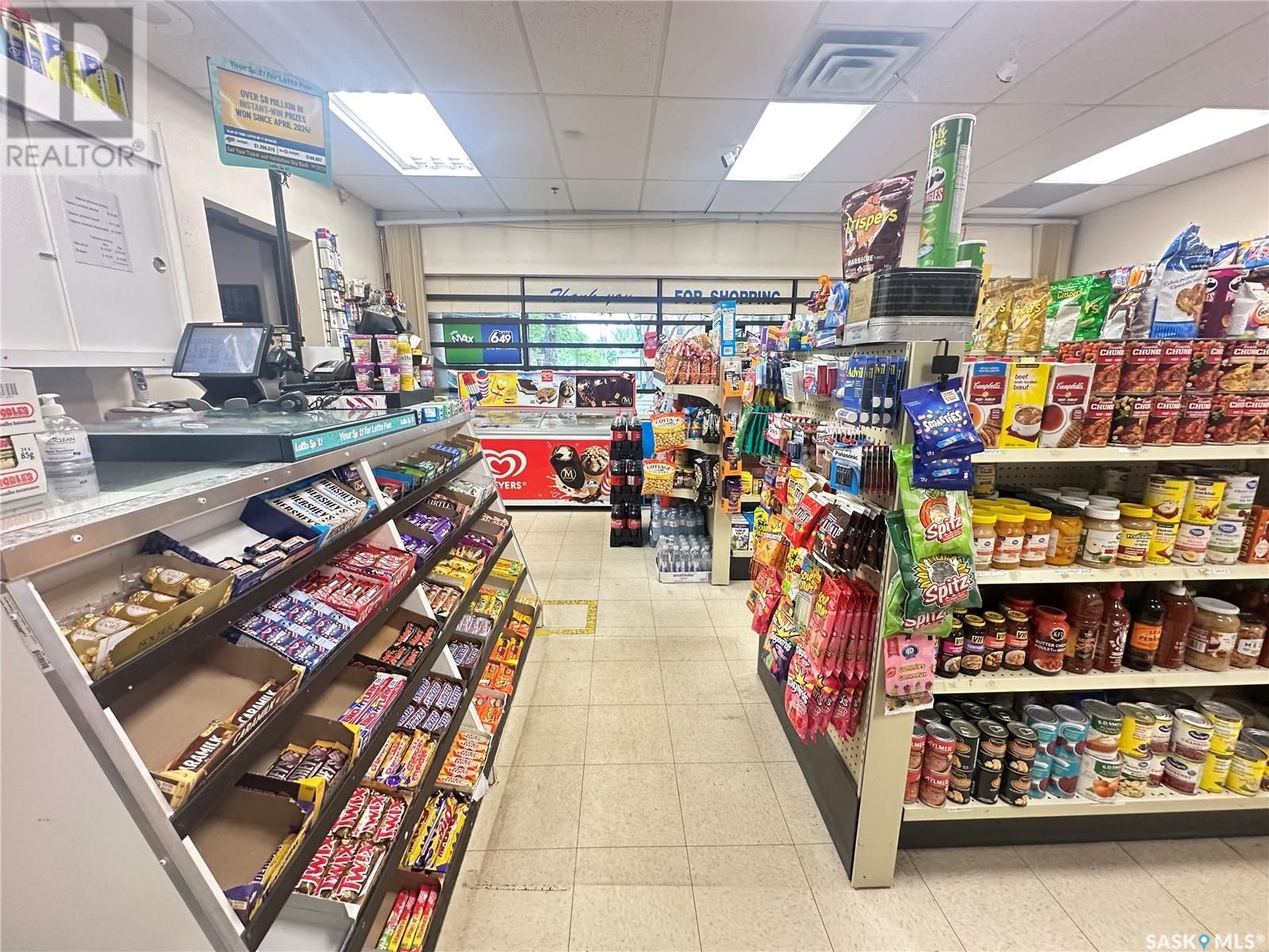 311 6TH AVENUE Image 16