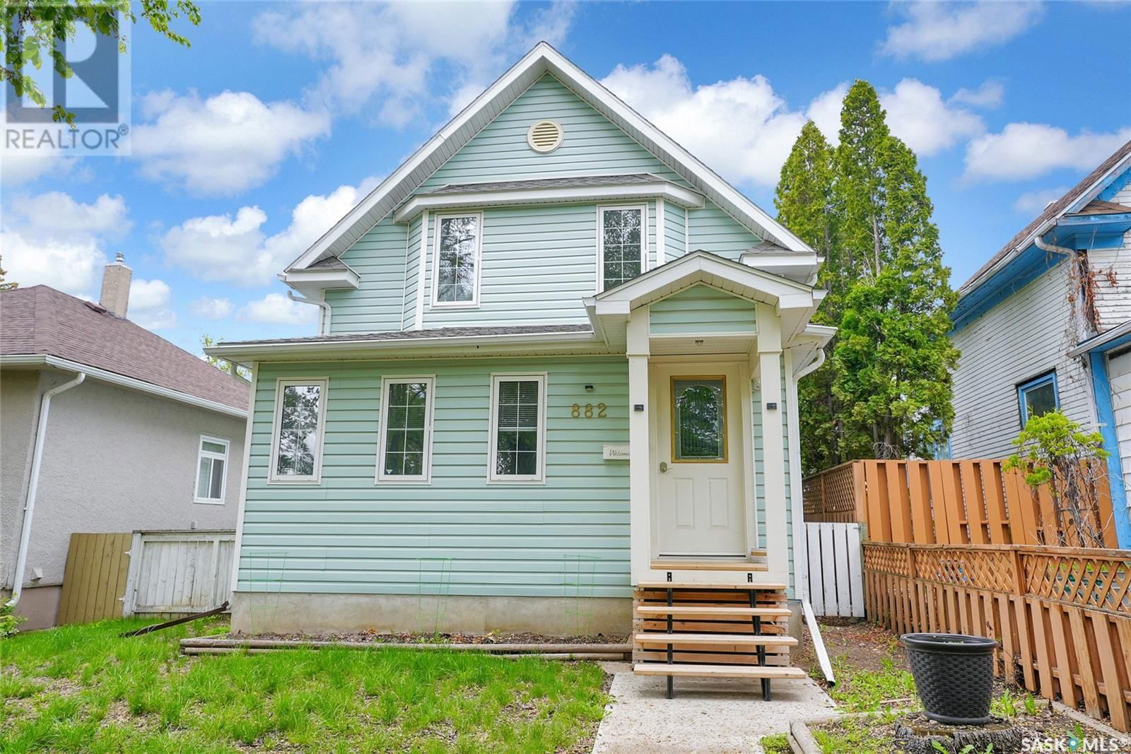 882 CONNAUGHT AVENUE Image 3