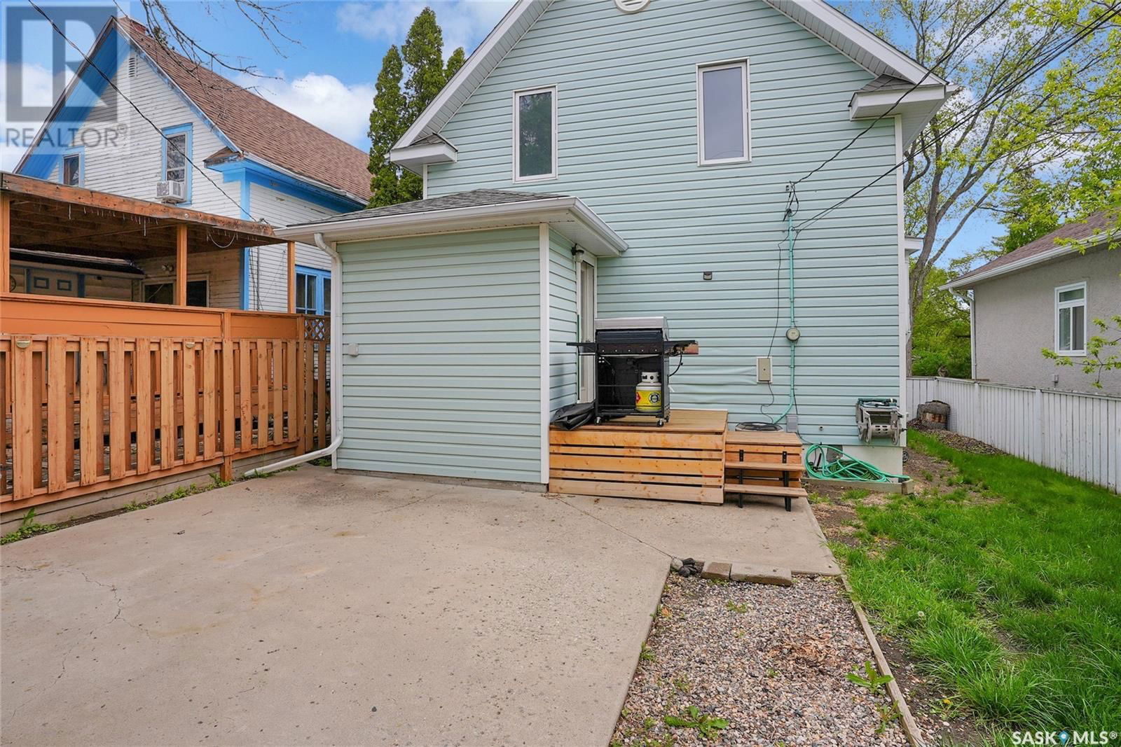 882 CONNAUGHT AVENUE Image 42