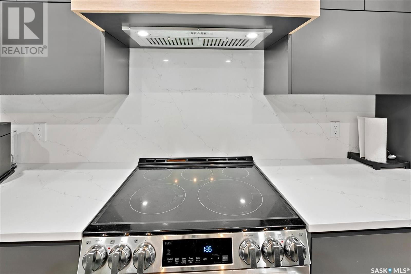 625 6TH STREET Image 11