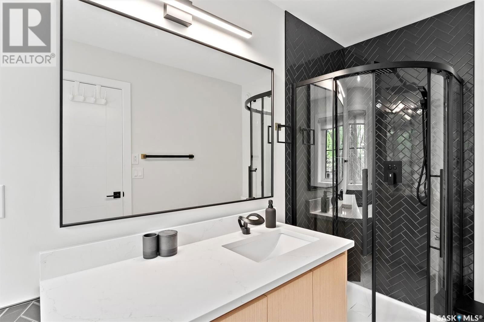 625 6TH STREET Image 17