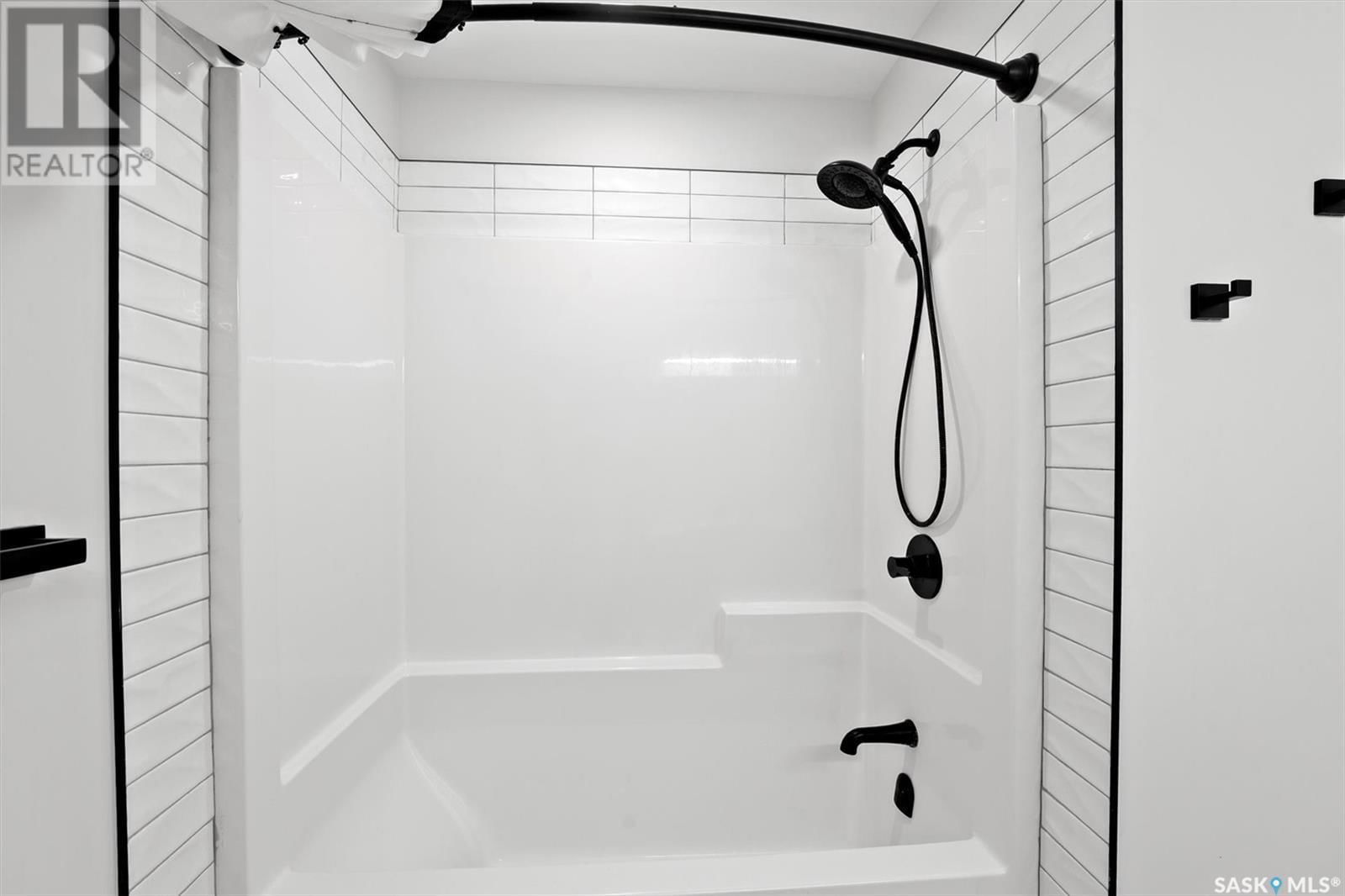 625 6TH STREET Image 21