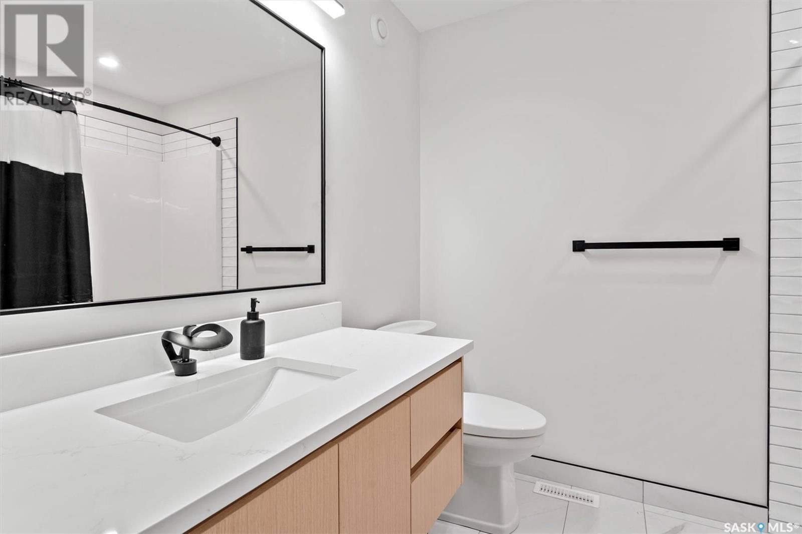 625 6TH STREET Image 22