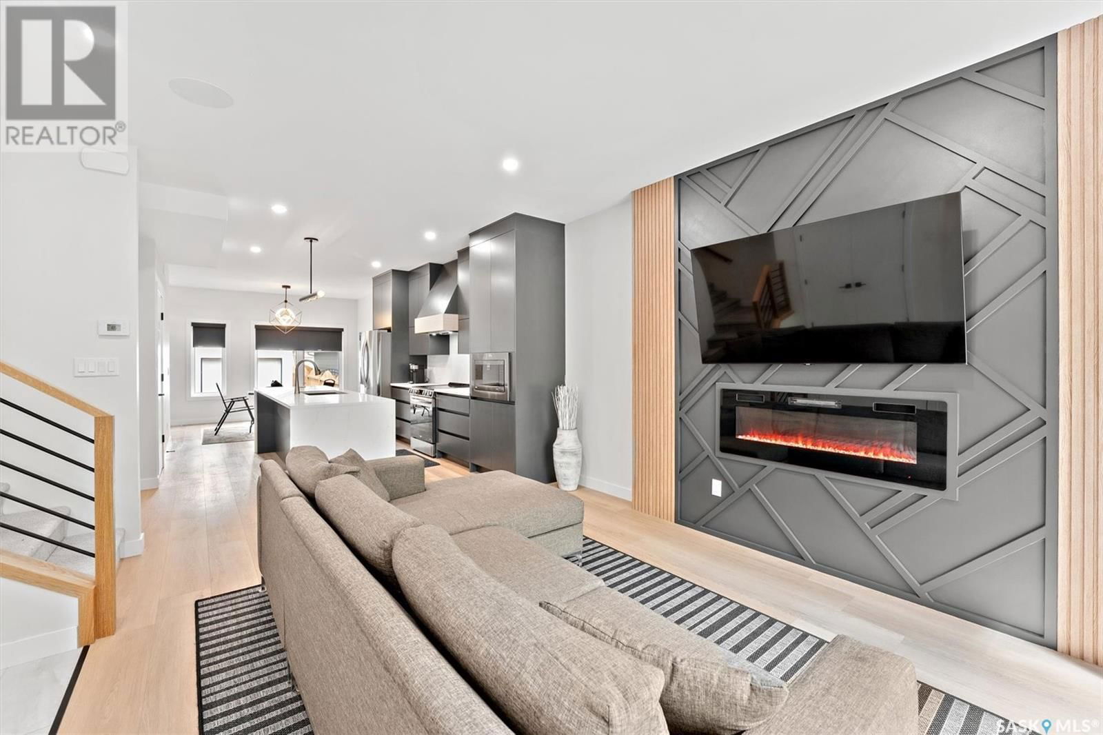 625 6TH STREET Image 3