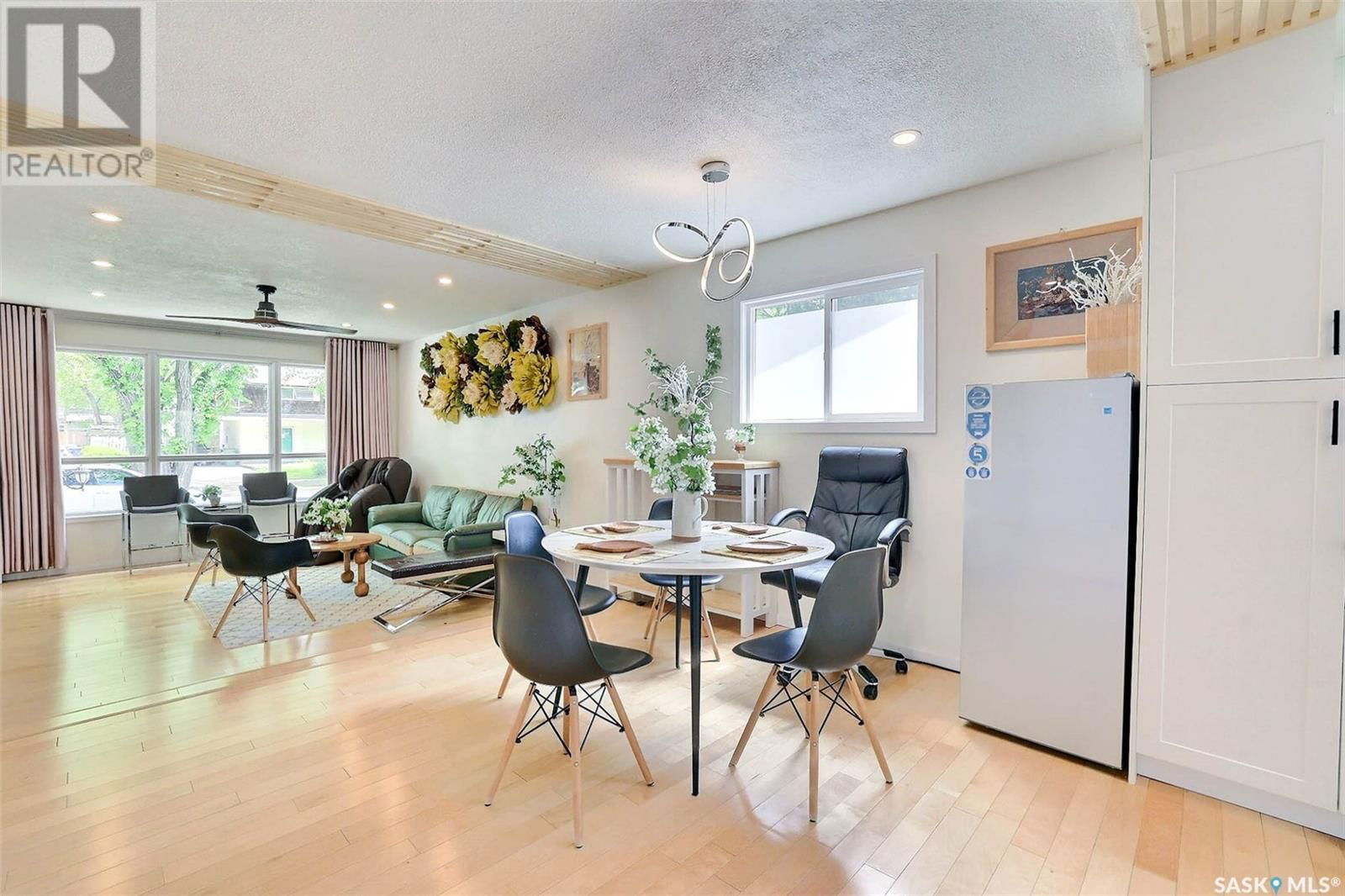 84 BELL STREET Image 10