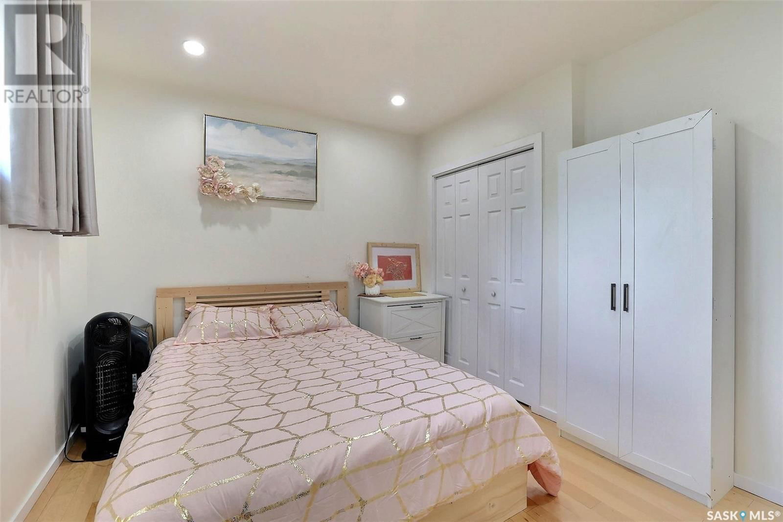 84 BELL STREET Image 22