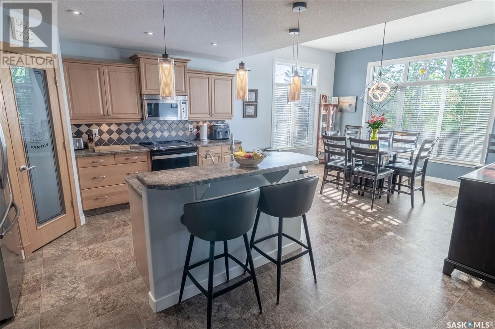 73 QU'APPELLE CRESCENT Image 11