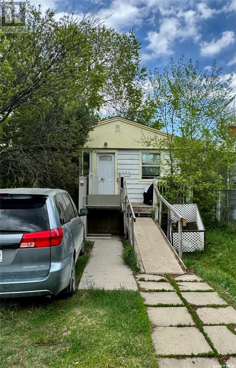 755 Cameron Street Regina, Saskatchewan