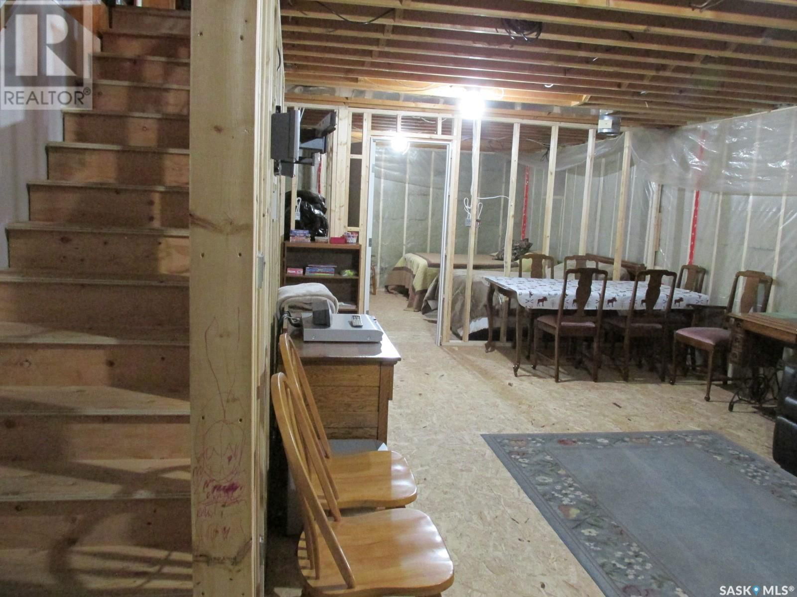 GARRICK LOG HOME ACREAGE Image 29