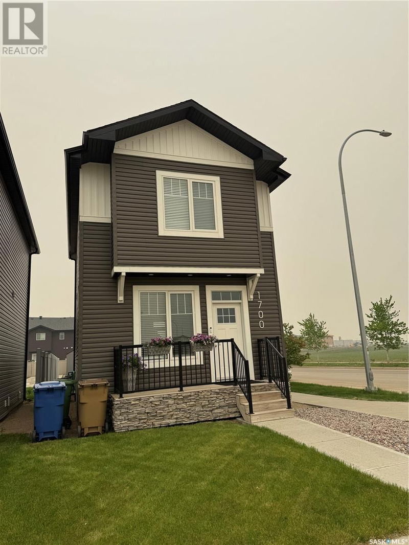 1700 West Market Street Regina, Saskatchewan