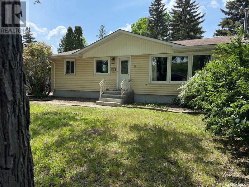 10 Mcnab Crescent Regina, Saskatchewan