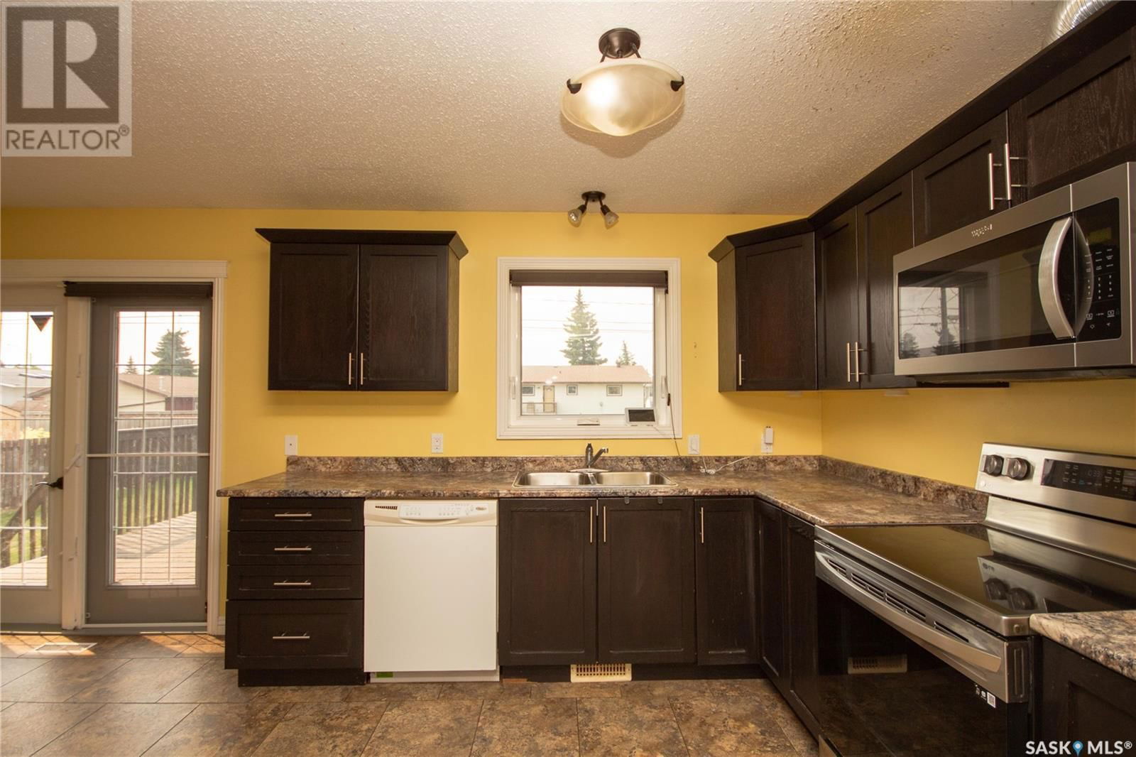 141 18TH STREET Image 3