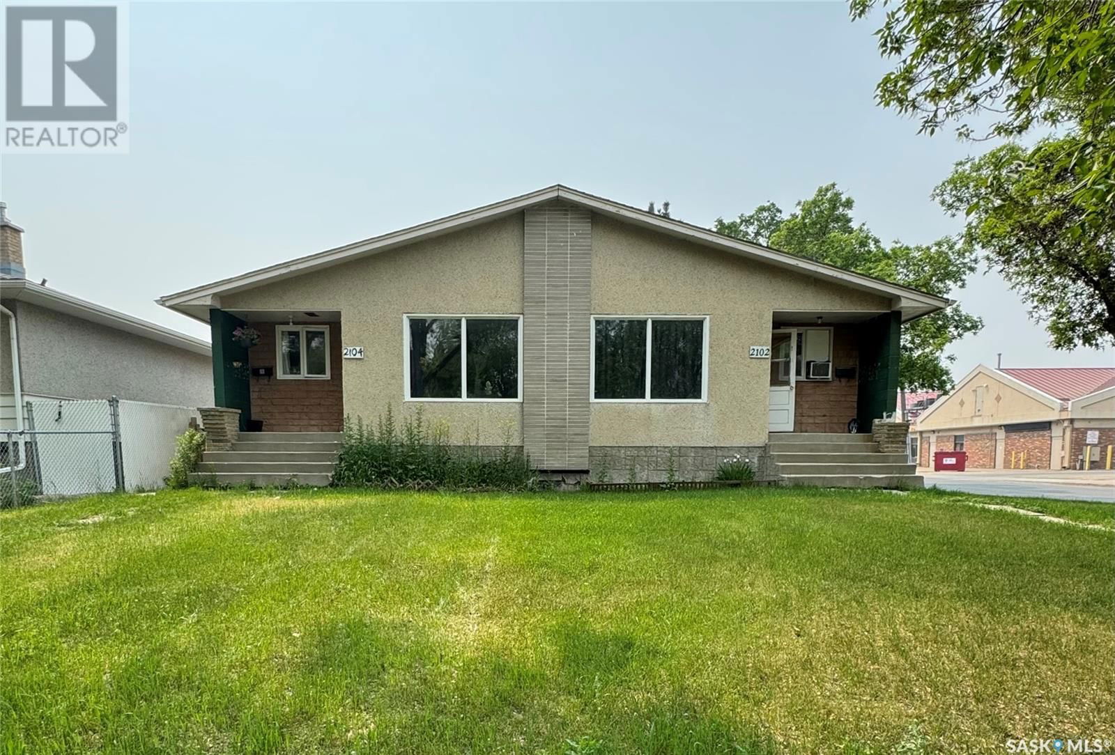 2102-2104 ROTHWELL STREET Image 1