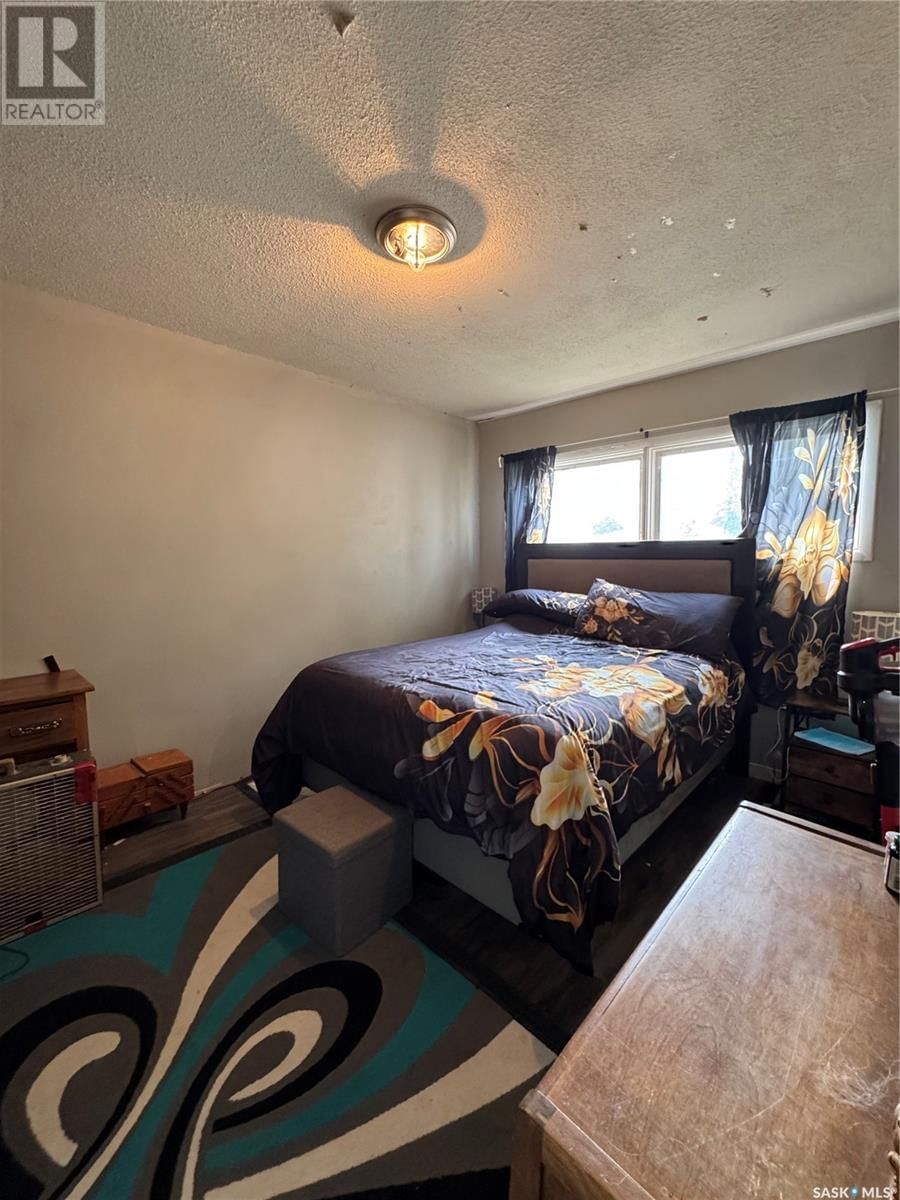 2102-2104 ROTHWELL STREET Image 13