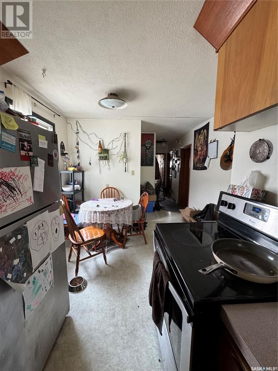 2102-2104 ROTHWELL STREET Image 30