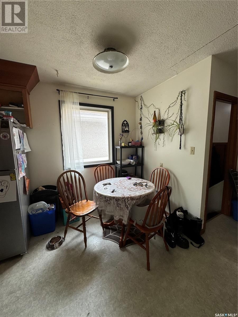 2102-2104 ROTHWELL STREET Image 31